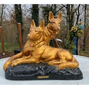 Sculpture de 2 chien loups 