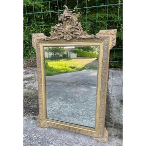 1900 Wood And Gilded Plaster Shell Mirror In Good Condition