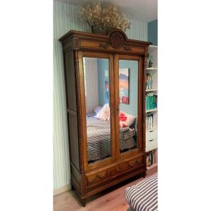 Armoire à glaces Néo Louis XVI en très bon état  
