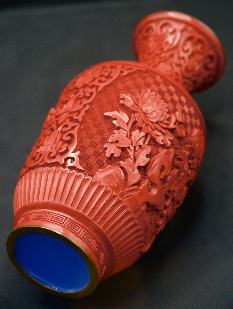Chine Vase en Laque Rouge Sculptée-photo-4