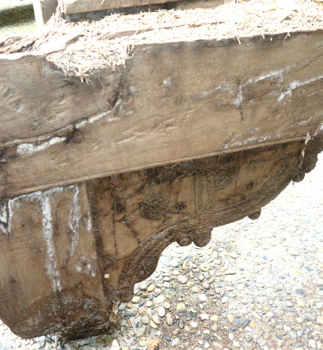 Large Lintel With Its Carved Wooden Corbels, India 19th-photo-5