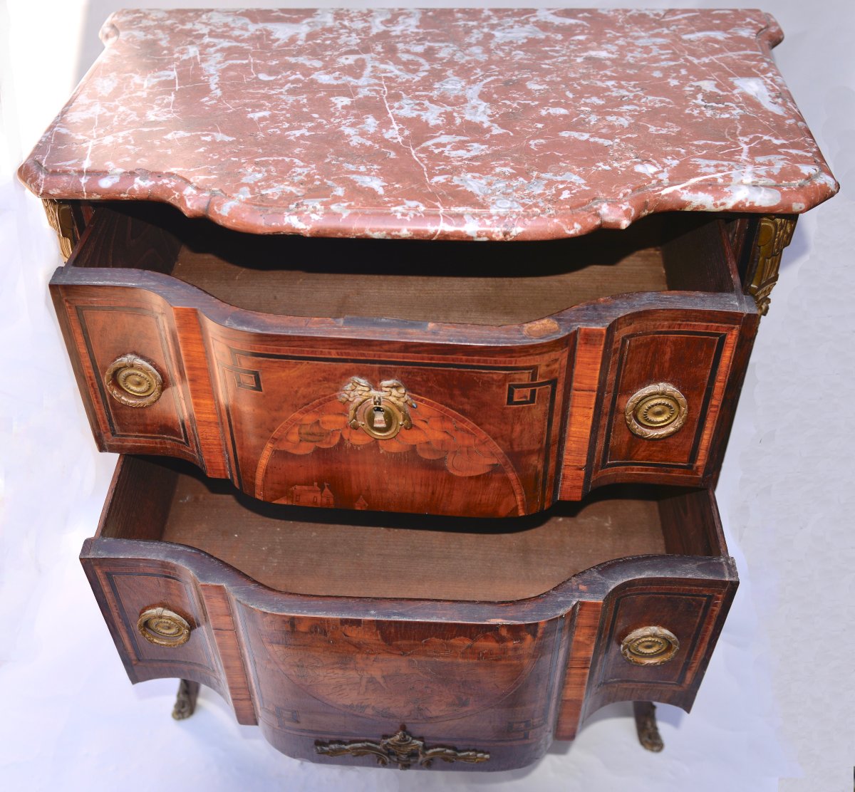 Small Transition Period Chest Of Drawers-photo-7