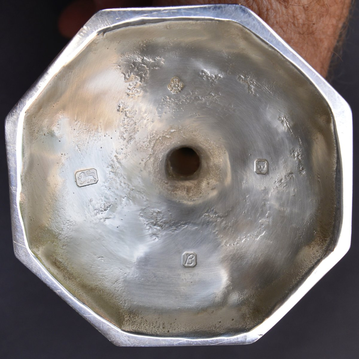 Paire de candélabres en argent massif, 1917, poids 1392gr-photo-1
