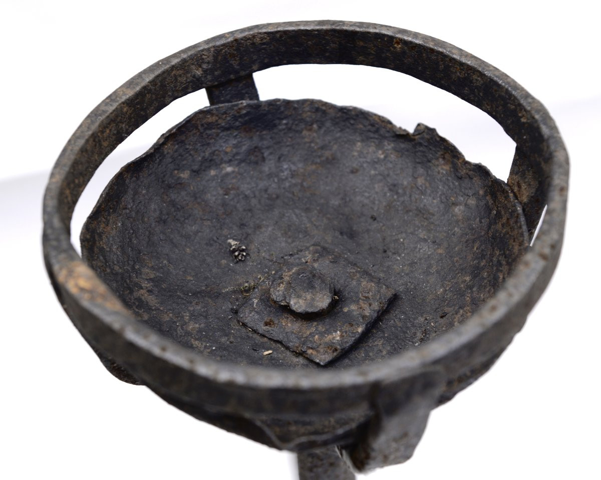 Paire de Landiers en Fer Forgé XVIIème à Coquilles-photo-1