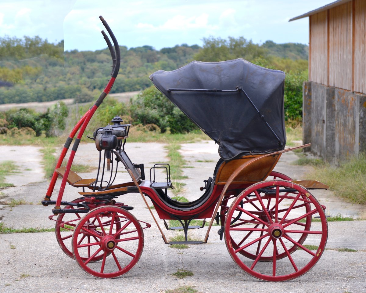 Victoria, 4-wheeled Convertible Horse-drawn Carriage, Circa 1900-photo-2