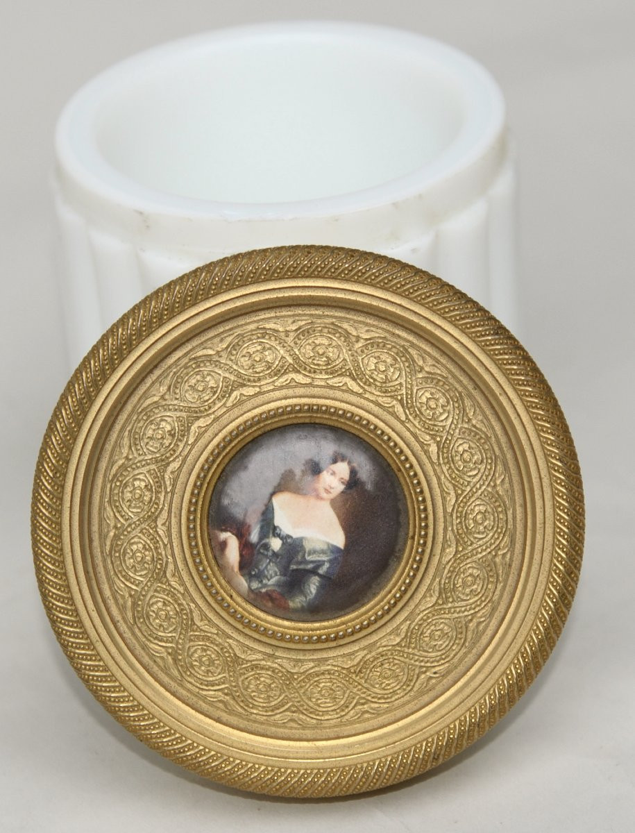 Pot Rond en Opaline avec Miniature -photo-5