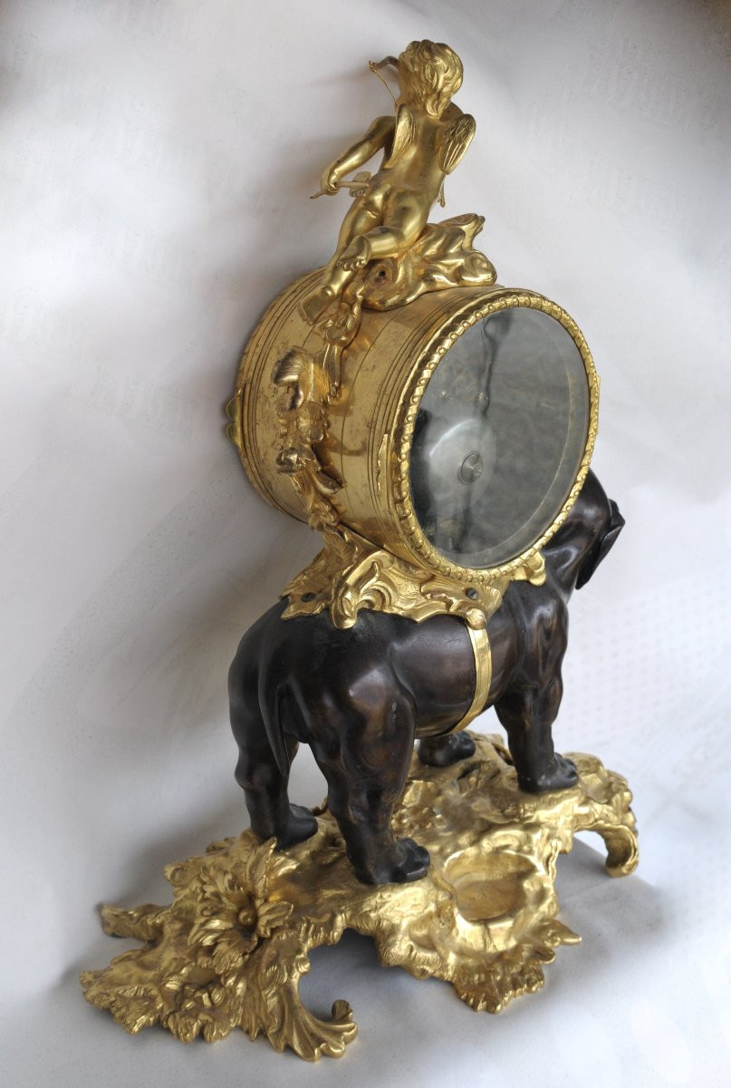 Pendule à "l'Eléphant Barrissant et le Putto" en Bronze Doré, Courvoisier à Paris, début XIXème-photo-8
