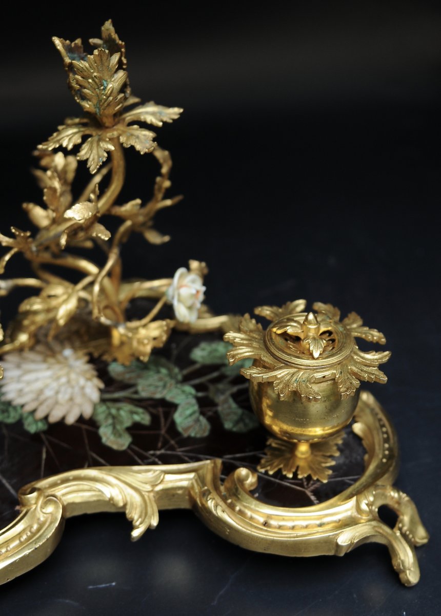 Louis XV Inkwell In Gilded Bronze, Lacquer, And Porcelain-photo-1