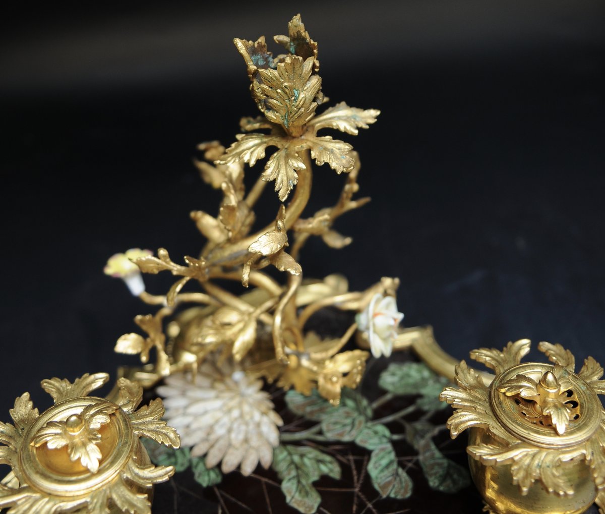 Louis XV Inkwell In Gilded Bronze, Lacquer, And Porcelain-photo-2