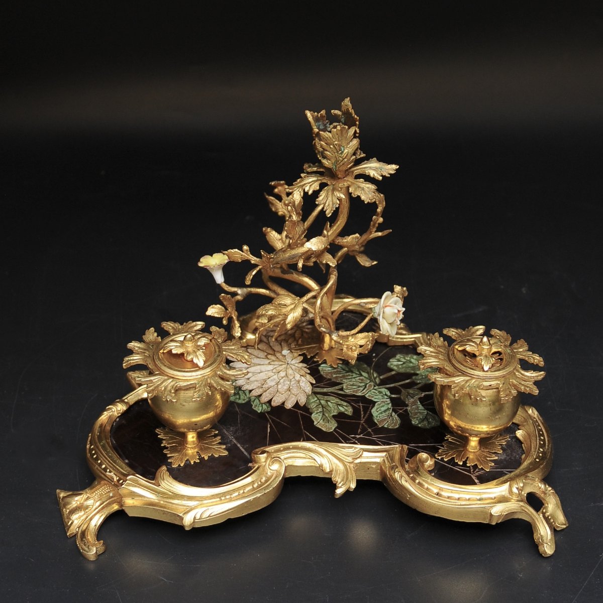Louis XV Inkwell In Gilded Bronze, Lacquer, And Porcelain