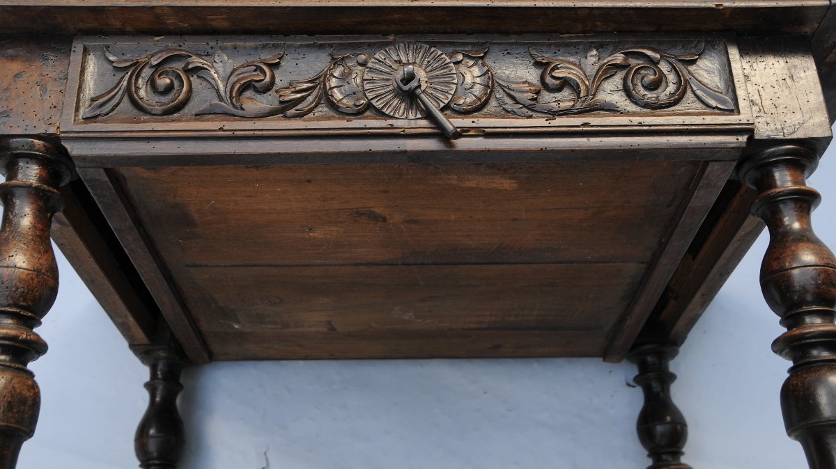 Small Louis XIII-style Desk Or Coffee Table, 19th Century-photo-1