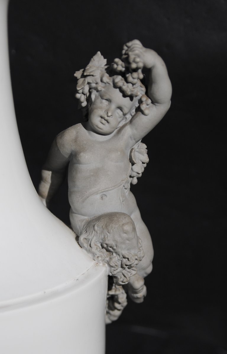 Gibus & Cie "Vase aux Chérubins" en Porcelaine dure de Limoges, circa 1860-photo-1