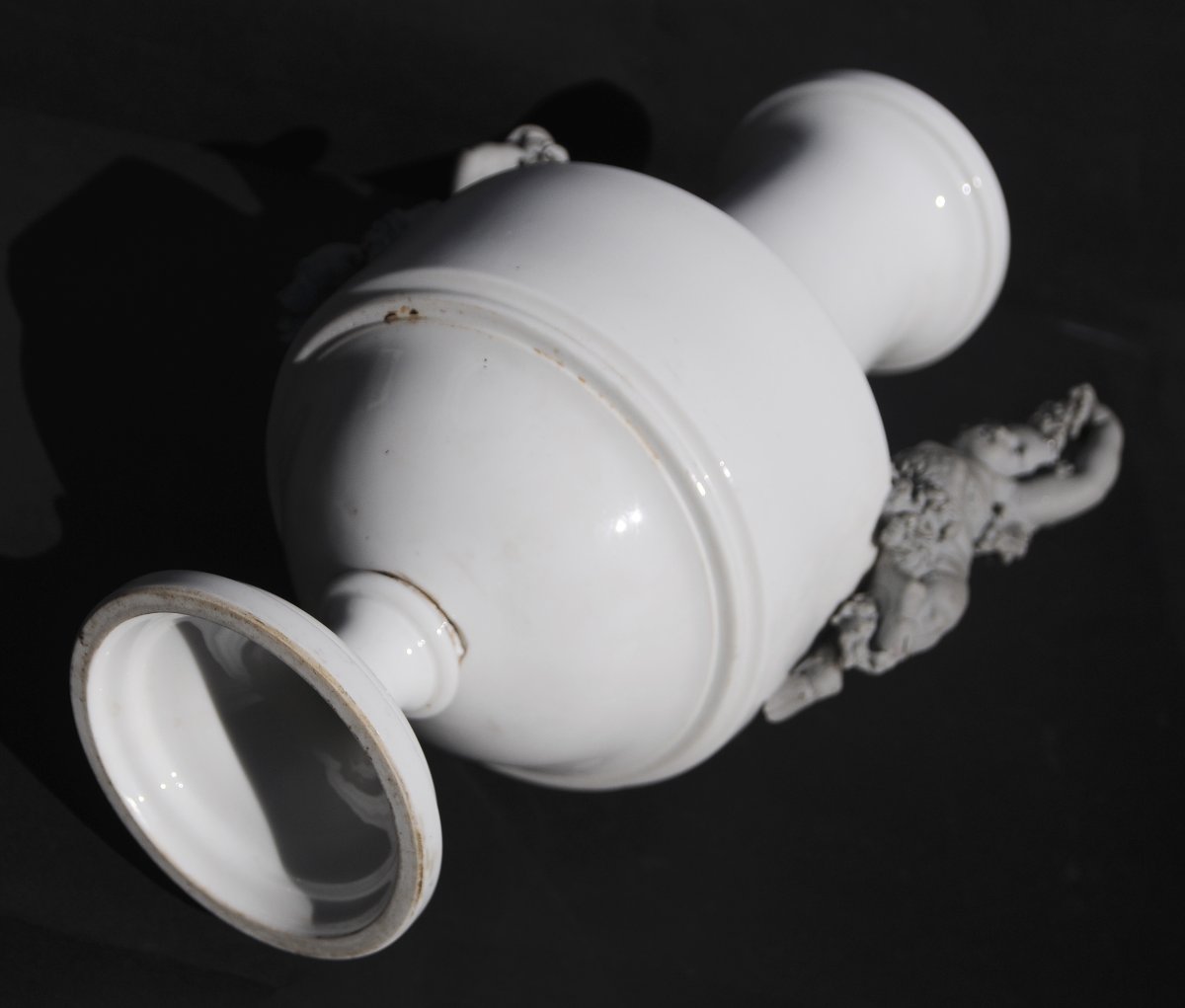 Gibus & Cie "Vase aux Chérubins" en Porcelaine dure de Limoges, circa 1860-photo-6