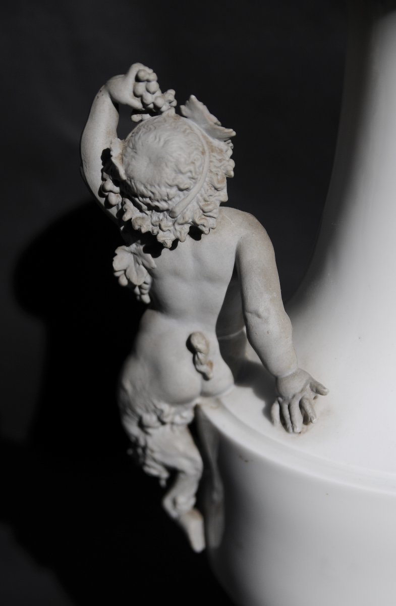 Gibus & Cie "Vase aux Chérubins" en Porcelaine dure de Limoges, circa 1860-photo-8