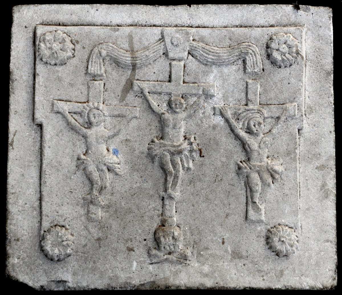 "crucifixion" 17th-century Carved Stone Bas-relief, Folk Art