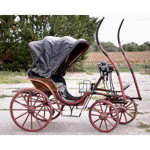 Victoria, 4-wheeled Convertible Horse-drawn Carriage, Circa 1900