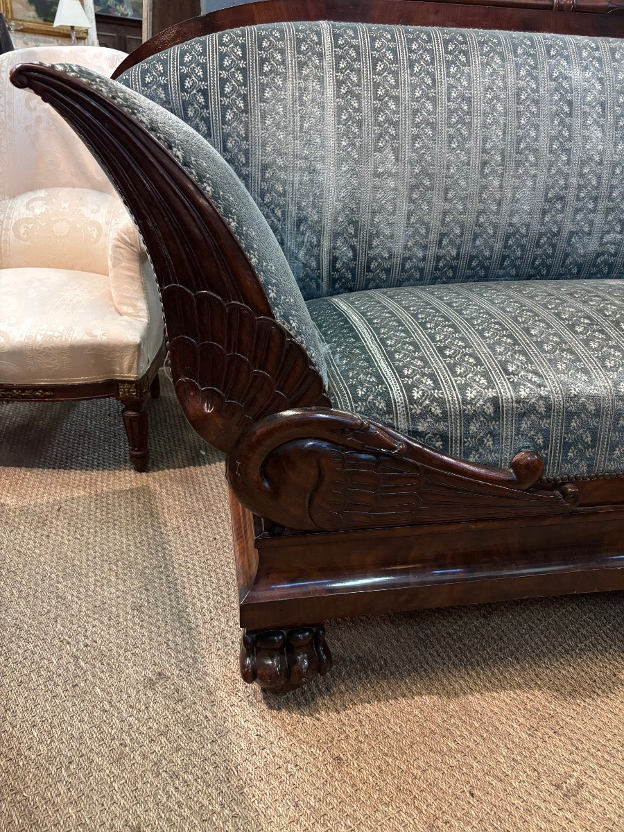 Canapé Restauration à décor de cygne-photo-2