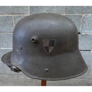 Stahlhelm Model 1916 Guard Grenadier Helmet