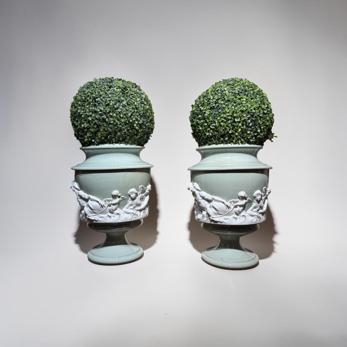 Pair Of Planters. Porcelain. Wedgwood. 19th Century.