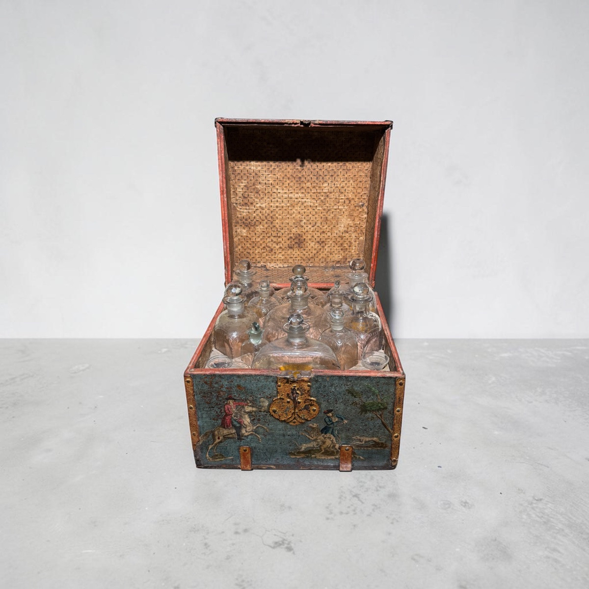 Bottle Carrier With Italian Case Decorated In The Arte Povera Technique. 19th Century-photo-4
