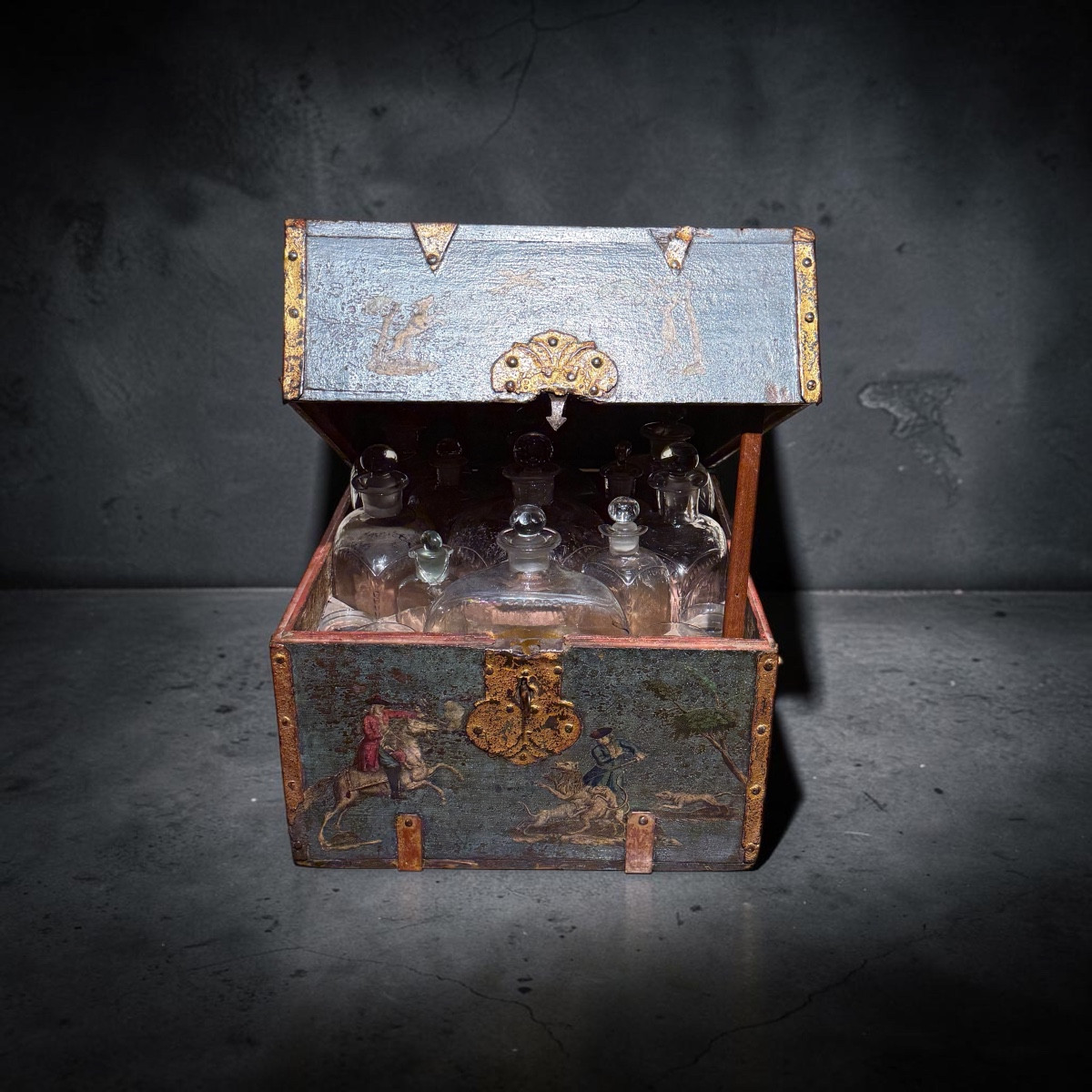 Bottle Carrier With Italian Case Decorated In The Arte Povera Technique. 19th Century