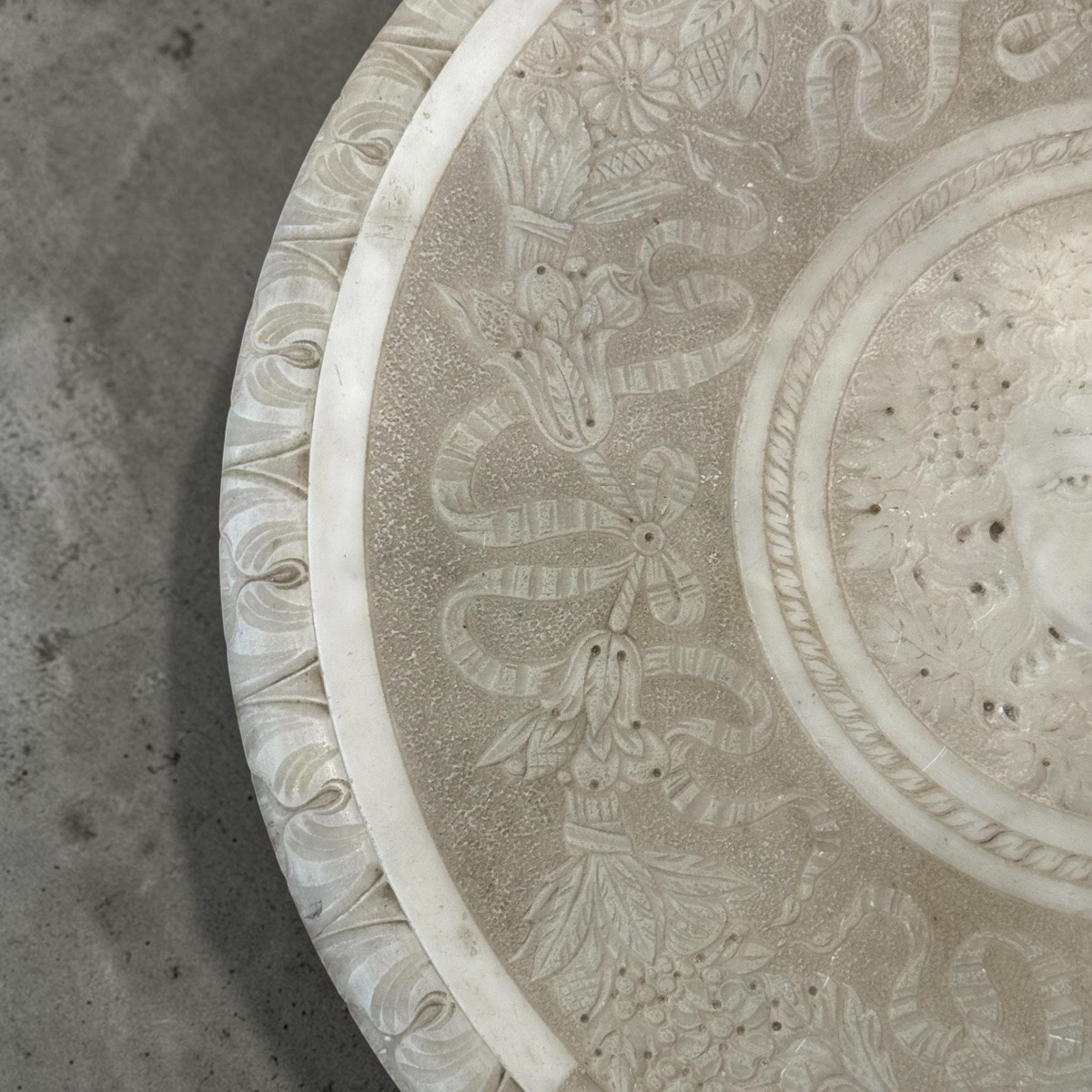 Pedestal Table. Marble. Neoclassical Period. First Half Of The 19th Century. Diameter 57 Cm For The Top.-photo-3