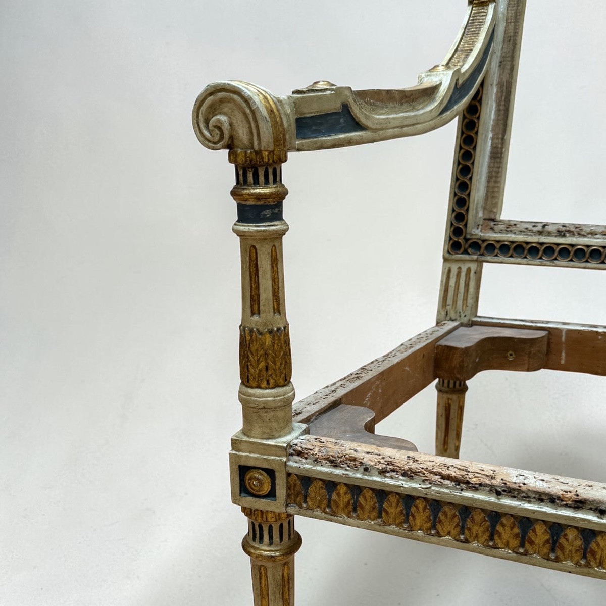 Paire de fauteuils. Époque Charles IV d’Espagne. Espagne, 1790–1800-photo-3