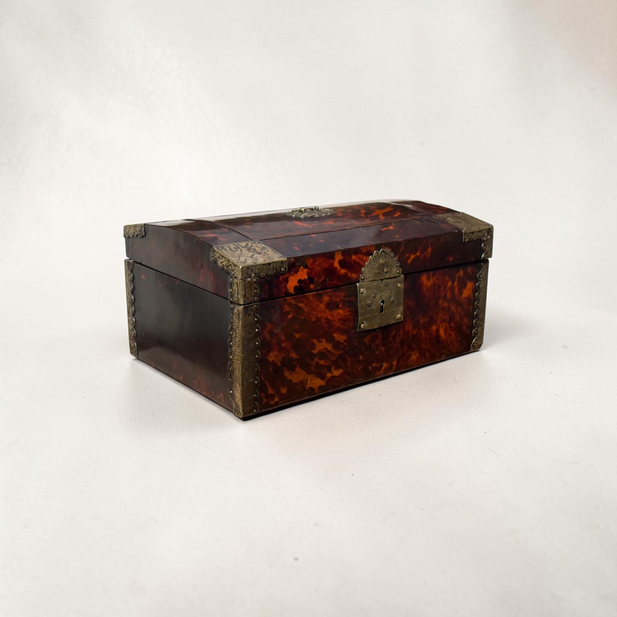 Tortoiseshell Box. Italy, 18th Century-photo-4