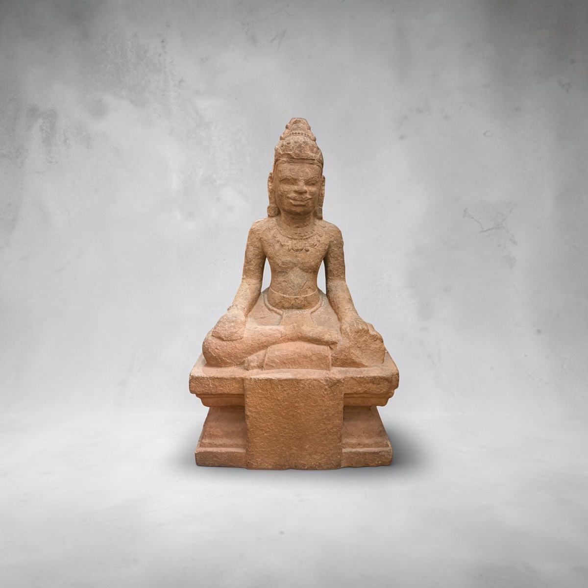 Divinité. Grès. Royaume du Champa, XIe siècle