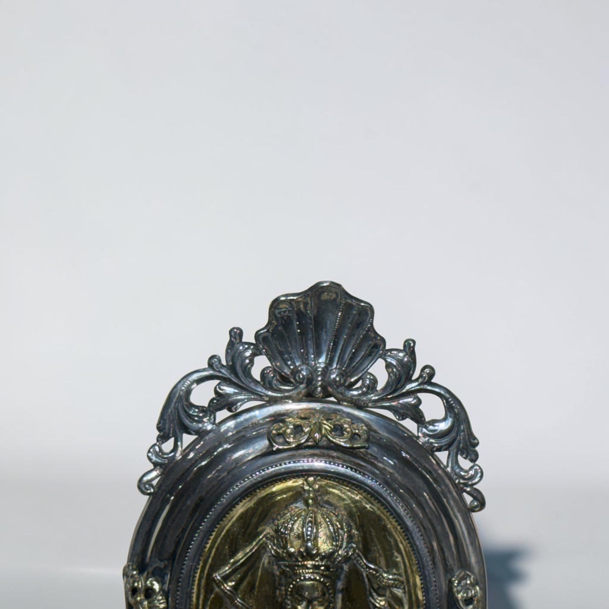 Médaille de la Vierge en argent et argent doré. Poinçons mexicains (M couronnée). -photo-2