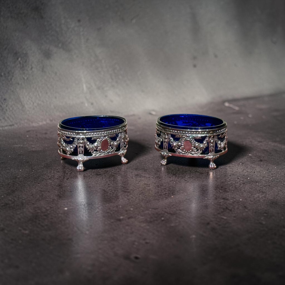 Pair Of Neoclassical Salt Shakers. France. Early 21st Century. Silver And Cobalt Blue Glass. Poi