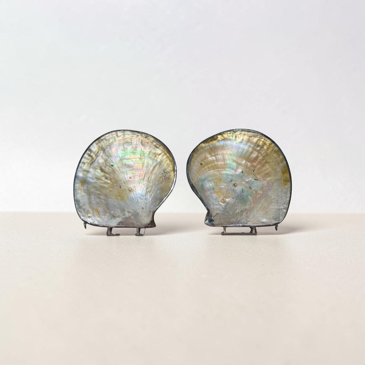 Pair Of Mother-of-pearl And Silver Shells. Philippines, 19th Century. 22 × 21 Cm-photo-2