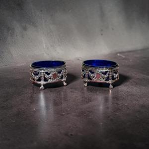 Pair Of Neoclassical Salt Shakers. France. Early 21st Century. Silver And Cobalt Blue Glass. Poi