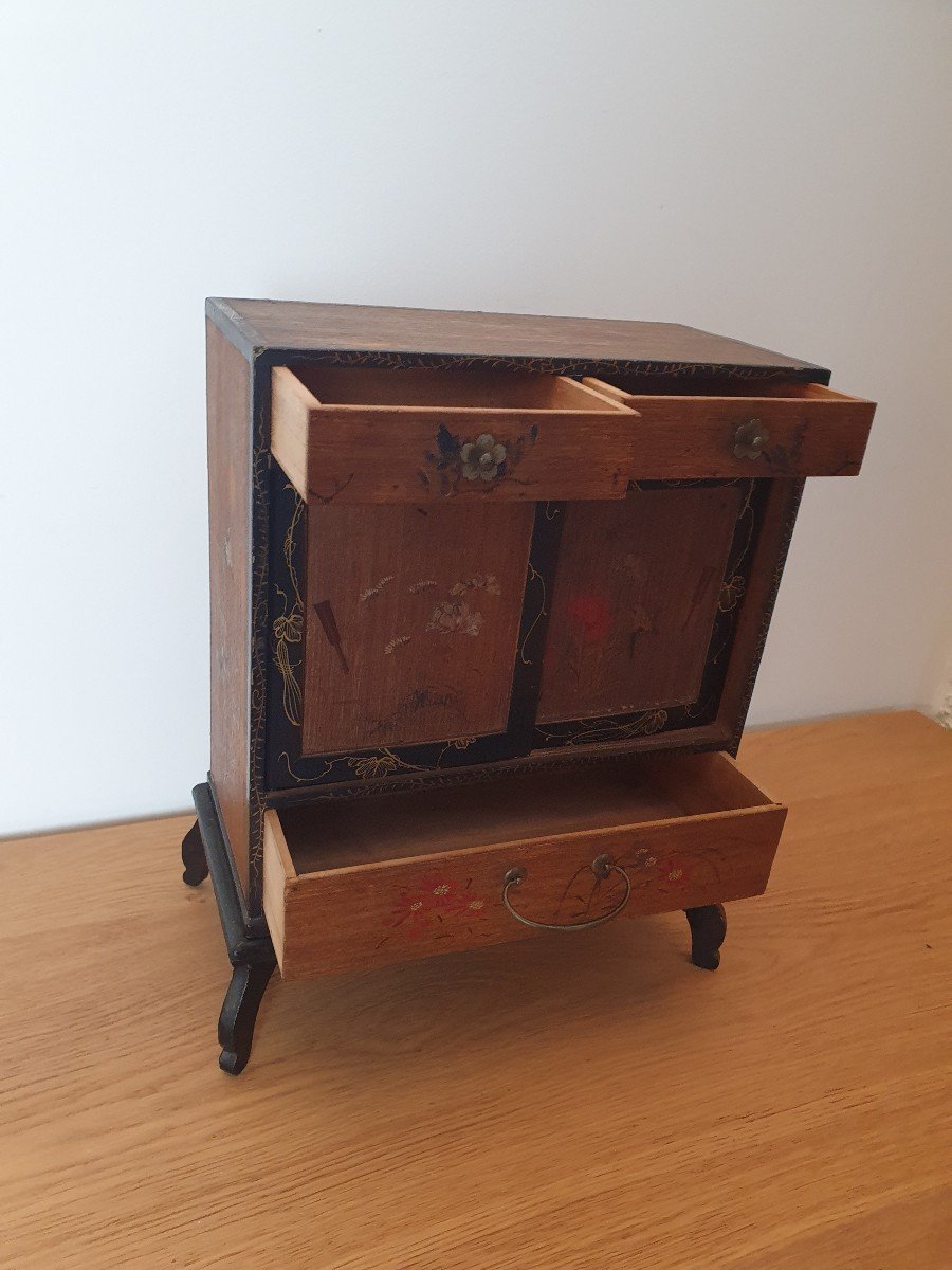 Japon , Petit Cabinet , Bois Et Laque , Début XX°. -photo-5