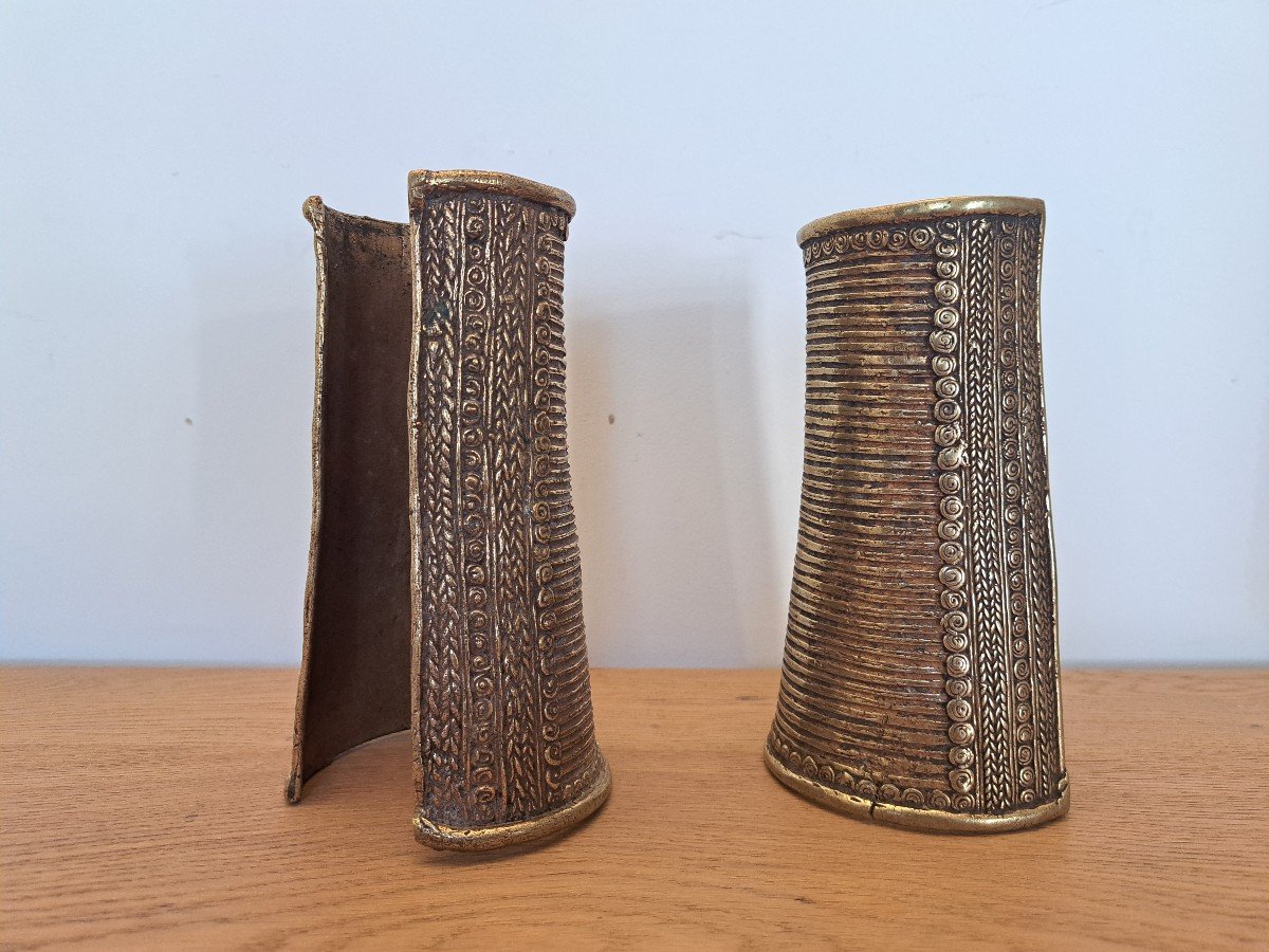 Paire De Jambières , Bronze Ou Laiton , Afrique , Fin XIX°/début XX°. -photo-3