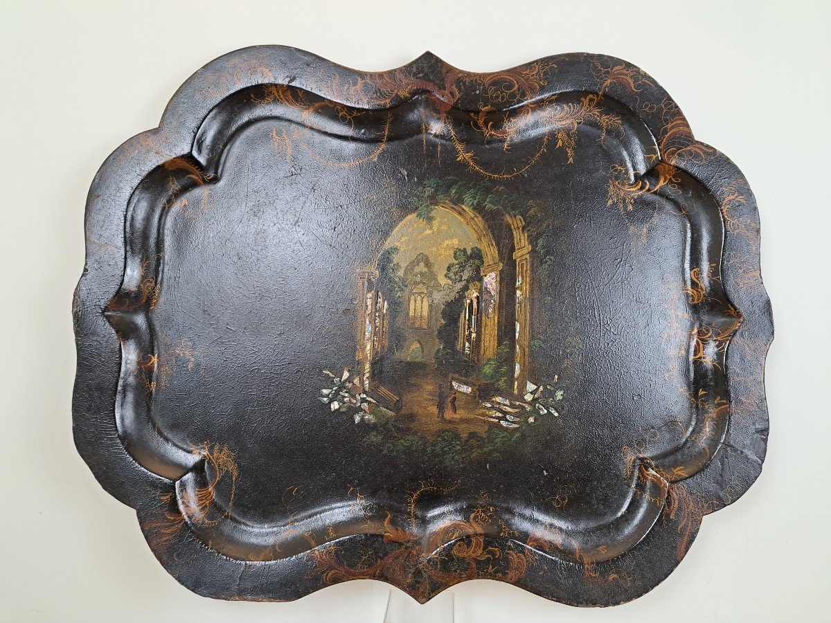Large Tray, Burgundy Decor, Boiled Cardboard, England, 19th Century.