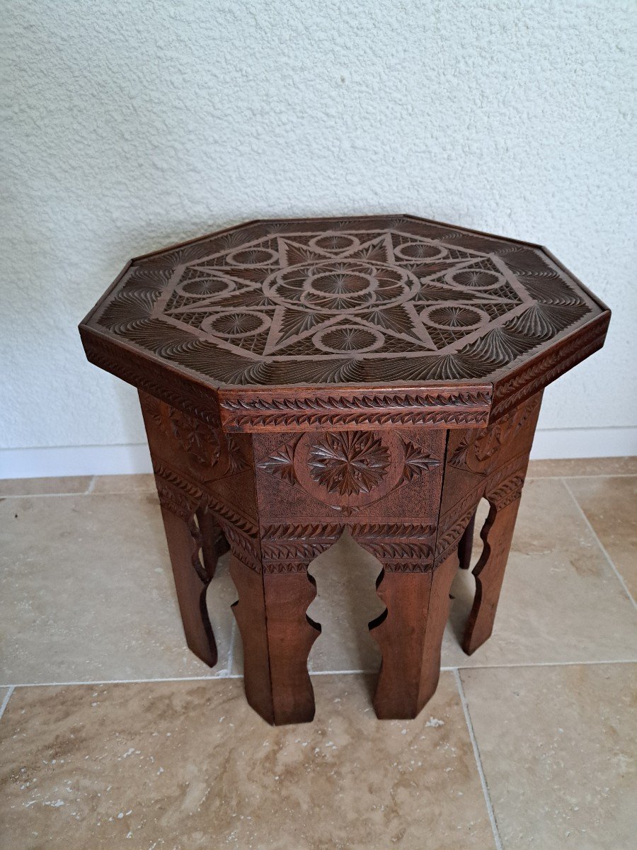Morocco, Octagonal Pedestal Table, Carved Solid Wood, Early 20th Century. -photo-2