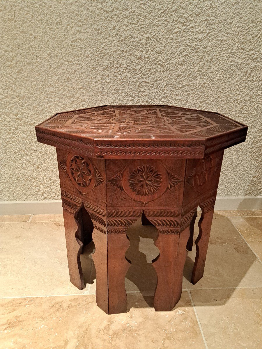 Morocco, Octagonal Pedestal Table, Carved Solid Wood, Early 20th Century. -photo-4