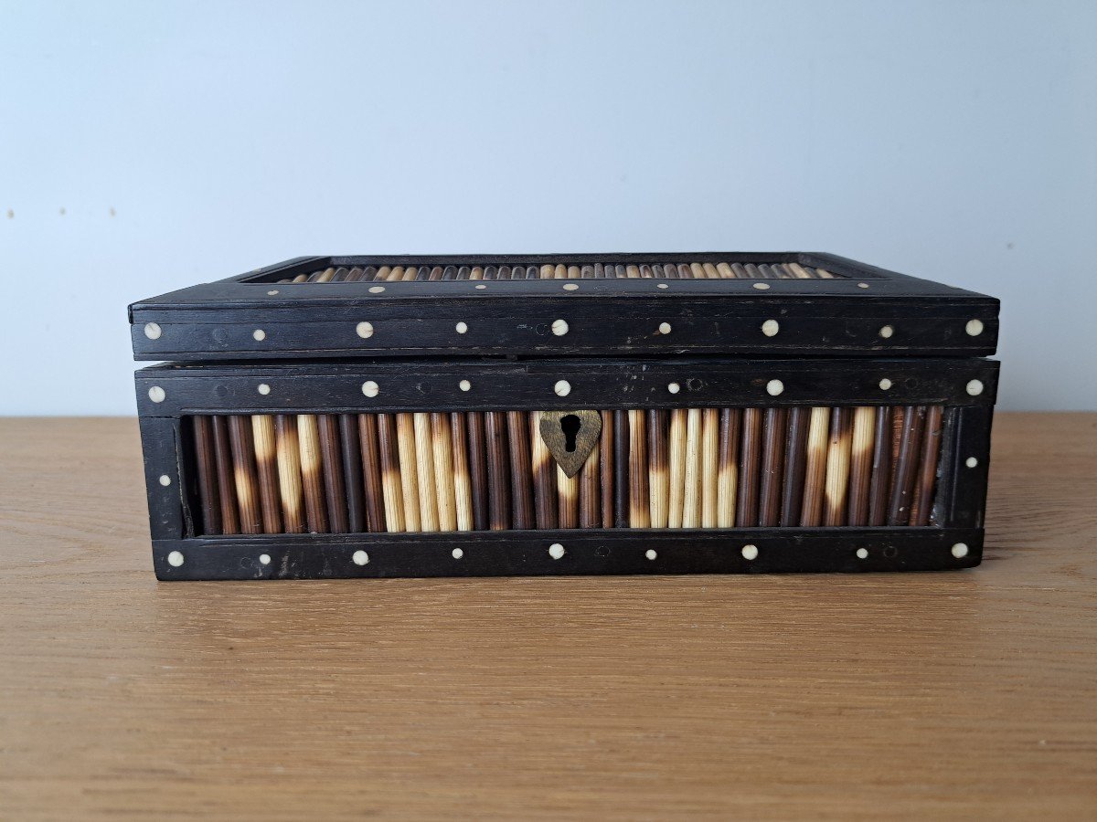 Box, Porcupine Thorn, Ebony And Bone Inlay, Ceylon, India, Early 20th Century. -photo-6
