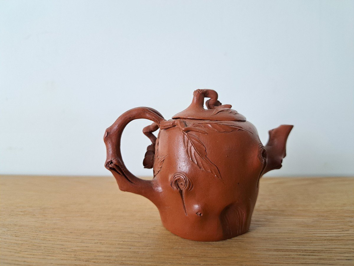 Yixing Teapot, Terracotta, 20th Century. -photo-3