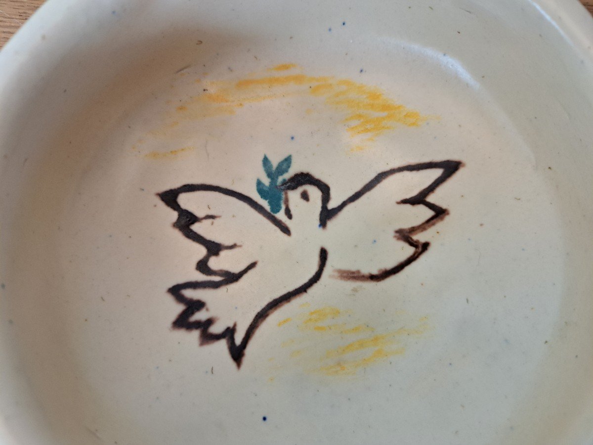Ceramic Cup, Dove Of Peace, Unsigned, 20th Century. -photo-1