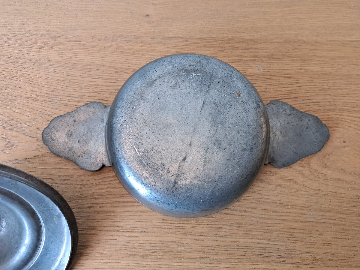 Ecuelles à Oreilles , Décor à La Bérain , Etain , XVIII°. -photo-5