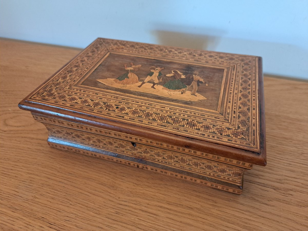 Wooden Box And Marquetry From Sorrento, Italy, Early 20th Century. -photo-3