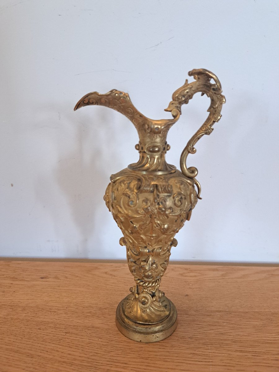 Aiguière sur piédouche , bronze doré , Renaissance , XIX°. -photo-5