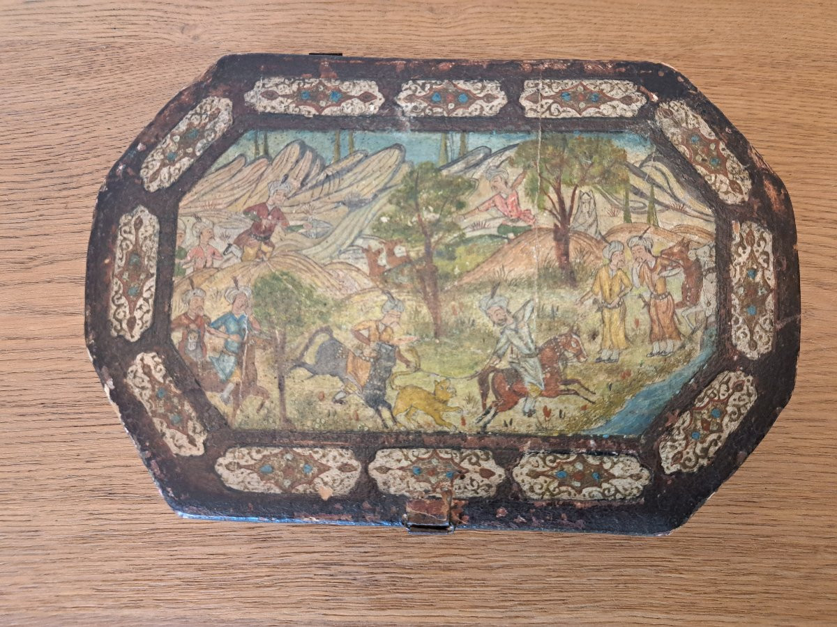 Box, Tiger Hunt, Papier-mâché, Qajar, Iran, 19th Century. -photo-2