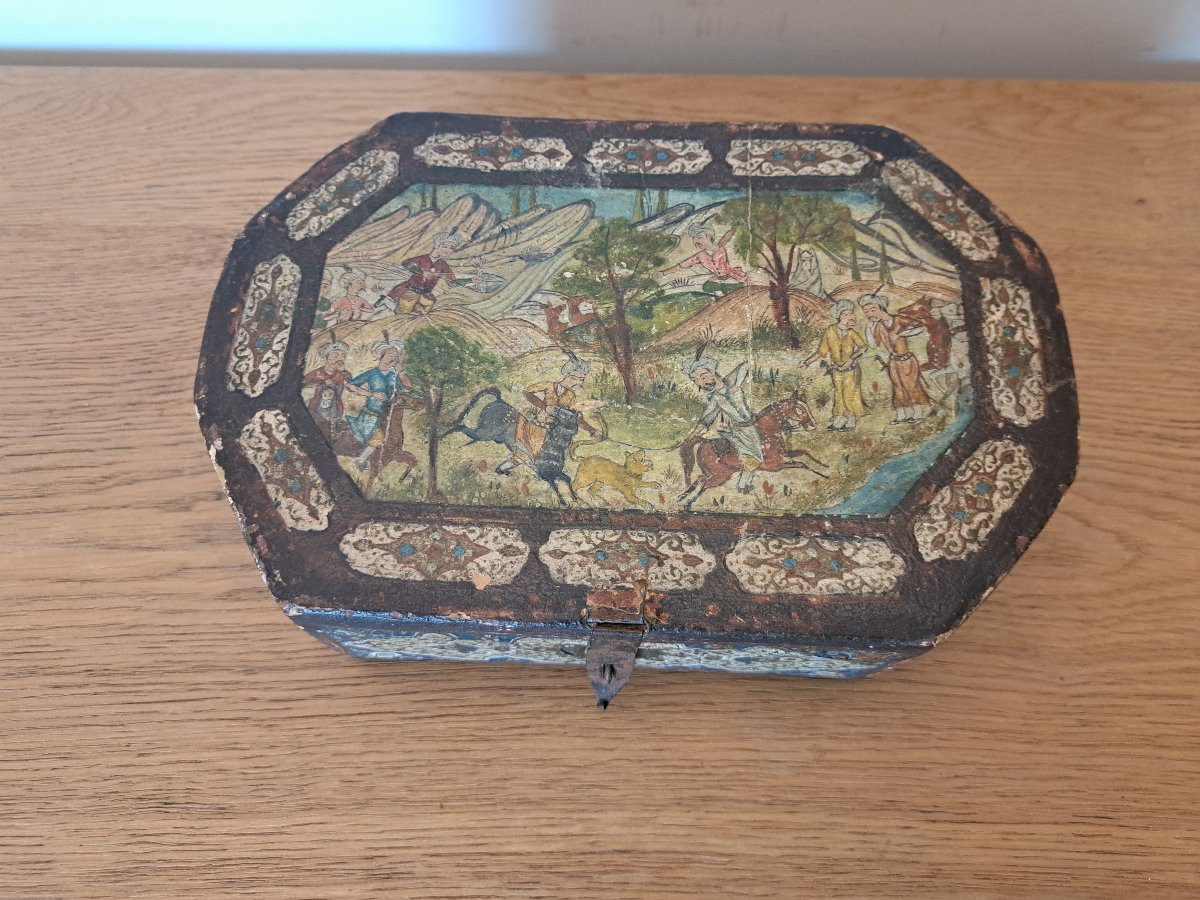 Box, Tiger Hunt, Papier-mâché, Qajar, Iran, 19th Century. -photo-6