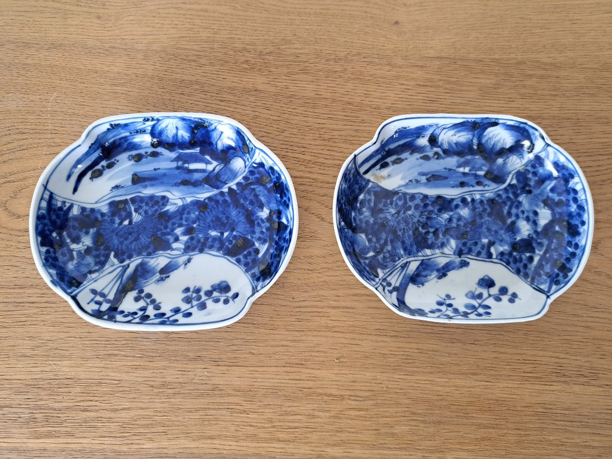 Japon , Paire de coupelles polylobées , Porcelaine blanc bleu , XIX°. -photo-2