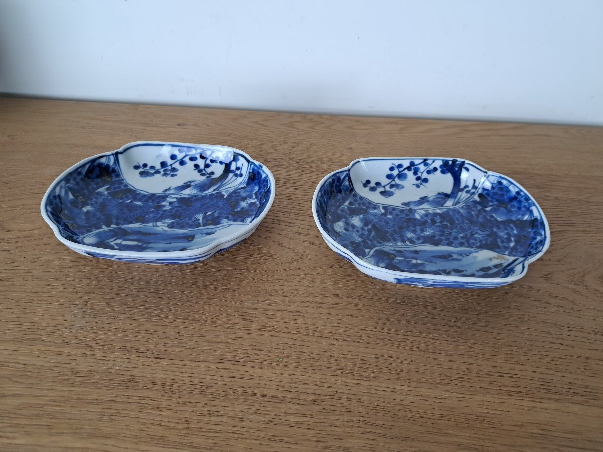Japon , Paire de coupelles polylobées , Porcelaine blanc bleu , XIX°. -photo-2