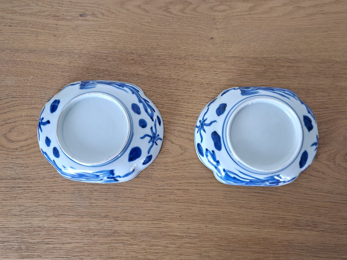 Japon , Paire de coupelles polylobées , Porcelaine blanc bleu , XIX°. -photo-4