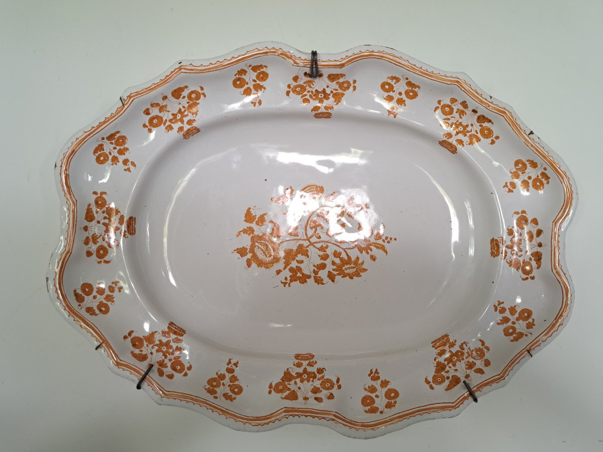 Moustiers, Oval Dish With Curved Edge, Earthenware, 18th Century. -photo-3